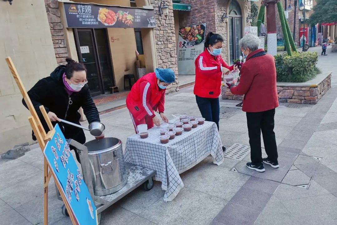 ​正值感恩日，送粥你我他——冯特红河谷幼儿园社区送粥之旅